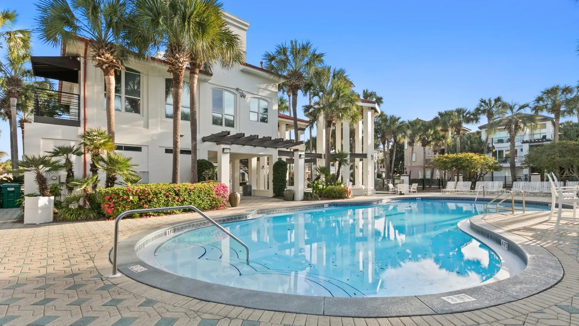 Private Pool - Community Beach - Gated Community Destin